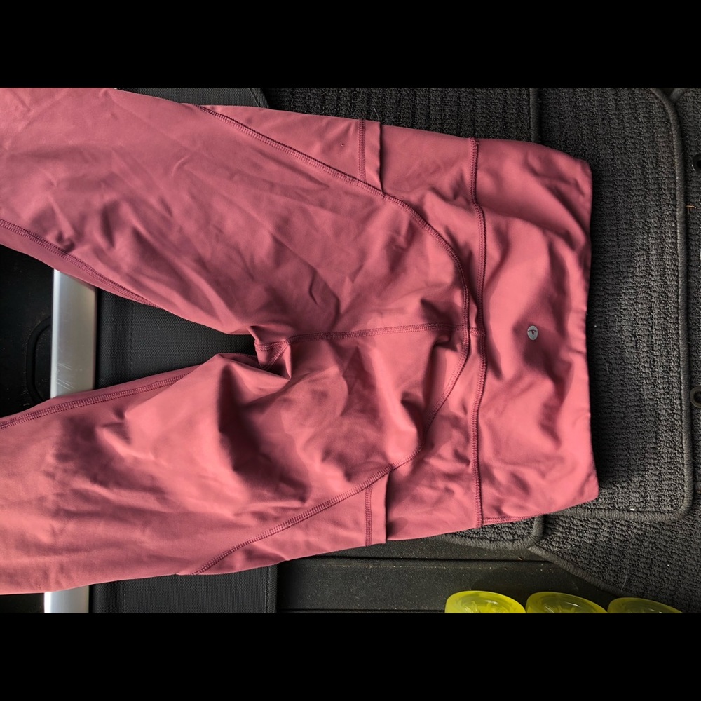 Yoga pants with pockets!